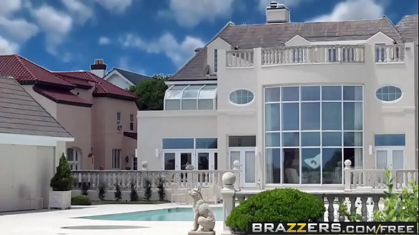Nonton Brazzers – Pantat Besar Suka Yang Besar, Dua Kontol Sekaligus Di Memek Dan Dubur, Bintang Film Angelina Valentin
