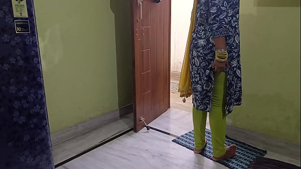 Bokep India: Mertua Gagah Perkasa Ngewe Menantu Sampai Meringis Kesakitan