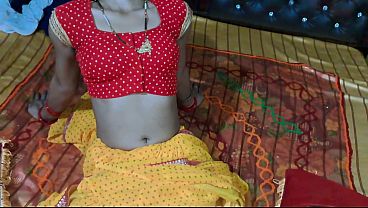Desi Istri India Ngewe Keras Sambil Ngencengin Kontol