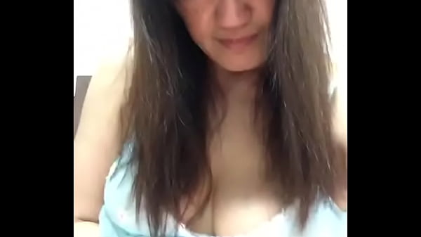 Cewek Asia Murahan Christy Jilat Jilat Memek Basah