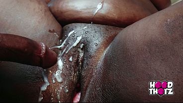 2 Kontol Gede Item Ngentotin Pantat Gede Montok Ibu Tiri Afrika Mereka.