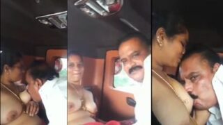 Aktivis Politik Kannada Ngewe Di Mobil Sambil Nyedot Susu Di Luar Ruangan