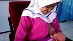 Mahasiswi Kebidanan Praktik Nyusui, Susu Nempel Basahin Dada