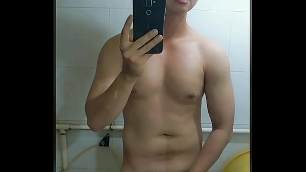 Gigolo Asian Si Kontol Gede Bikin Basah