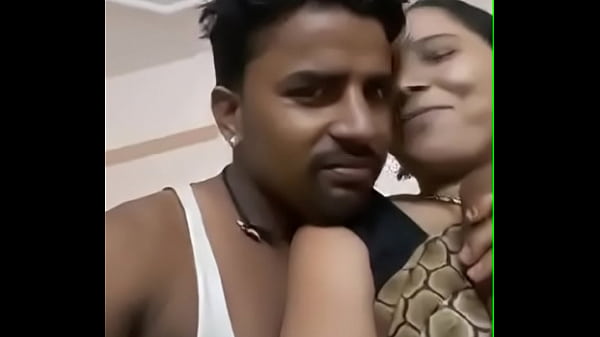 Tekan-tekan Tante Desi, Toket Gede Bergoyang.