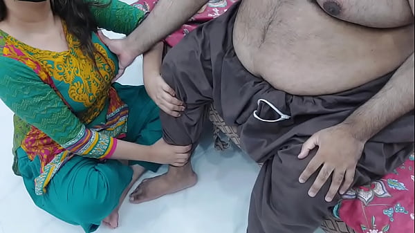 Cewek India, Anak Tiri Lagi Pijit Kaki Bokap, Sambil Bokap Megang-megang Toketnya, Jadi Makin Panas, Audio Hindi Jelas, Kotor Banget.