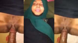Hijabi Ibu Montok Digebuk Demi Duit Di Video Mesum Pakistan