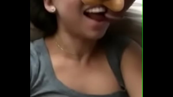 Cewek India Lagi Ngemut Kontol Sampe Basah
