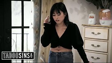 Gue Butuh Kontol Yang Bisa Bikin Perut Gue Makin Gede, Siapapun Yang Mau Ngehamilin Gue Sekarang Juga.