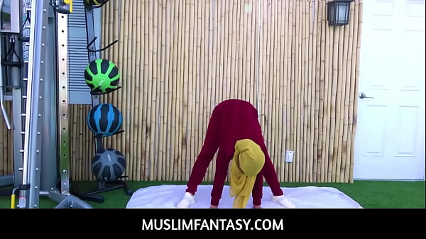 Ngentotin Client Arab Eksotis, Pelatih Fitnes Muslimfantasy Bikin Basah