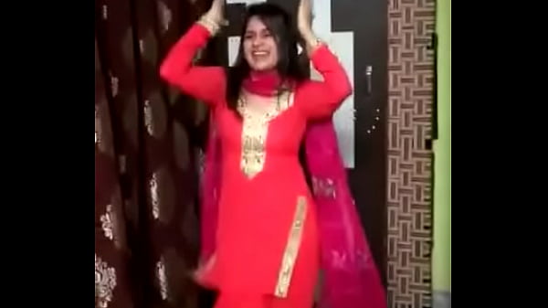 Desi Cewek Lagi Latihan Mujra Panas Bikin Makin Basah