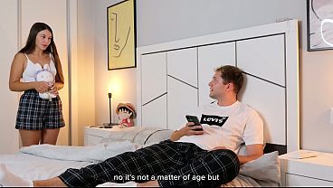 Kakak Tiri Ngewe Adik Tiri Perawan, Mancingin Di Dalem Memek Sempitnya!