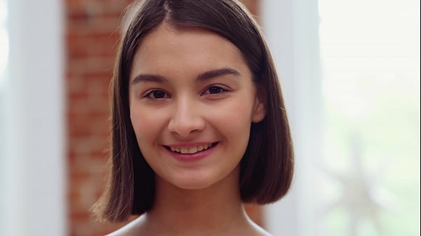 Pertama Kali Ngentot Double Penetrasi Sama Cewek Desi India Masih Abg